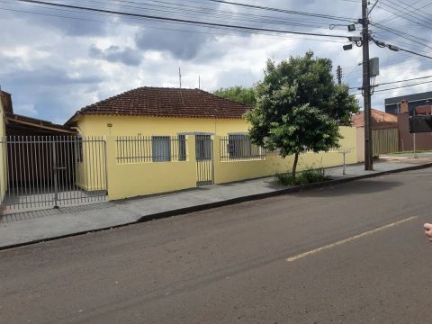 CASA NO J. CALIFÓRNIA 