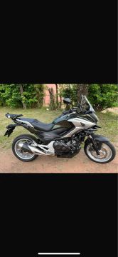Honda NC 750X 17/18 APENAS 15000 kms