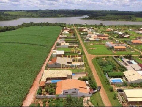 Rancho com 3 dormitórios à venda, 200 m² por R$ 250.000 - Zona Rural - Mendonça/SP