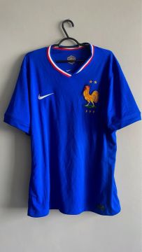 Camisas de Futebol Nike e Adidas