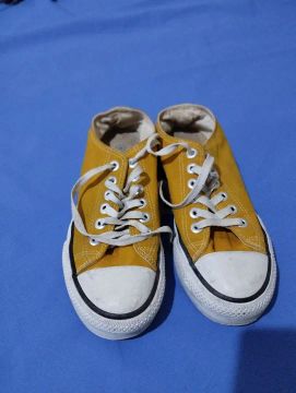 Tênis Converse Amarelo