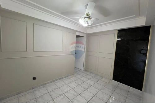 Aluga-se Sala Comercial - 36m² - Copa - Recepção - Banheiro - 1 Vaga de Garagem - Reta da 
