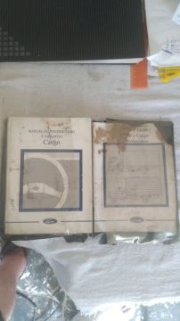 Manuais do Ford Cargo e Ford F-14000/100