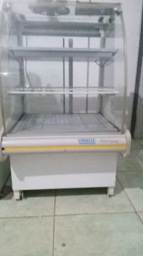 Vendo estufa de salgado bom estado 