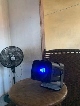 Projetor Portátil para Filmes e Games