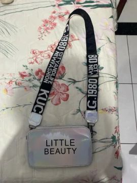linda bolsa holográfica 