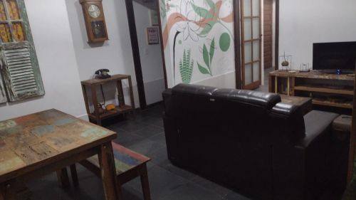Alugo casa toda mobiliada 2 quartos temporada Tijuca 