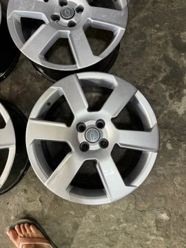 Rodas Aro 17 Furação 4/100 c pneus 