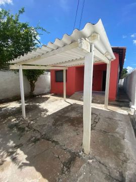 Casa Na Zona Sul Com  3 Quartos | 2 Banheiros | Financiável