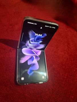 Galaxy Z Flip 3 (Perfeito)