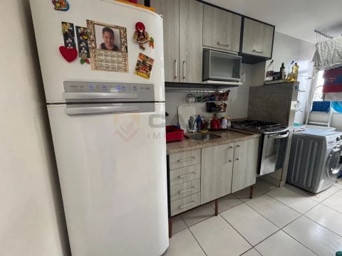FRAN - Apartamento 2 quartos com suíte no Happy Days em Morada de Laranjeiras