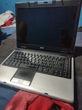 Notebook acer em bom estado 