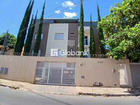 Apartamento em Todos os Santos