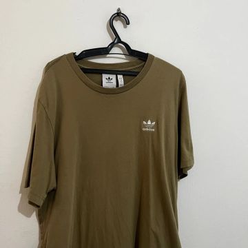 Camiseta Adidas Verde - Tamanho G