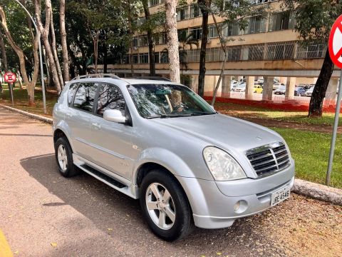 Rexton 4x4 7 Lugares Ótimo Estado
