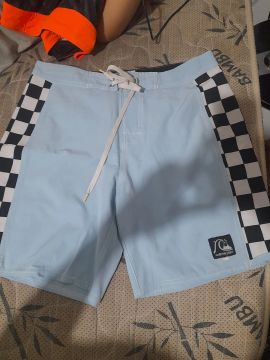 Bermudas de Praia Quiksilver - Azul Claro