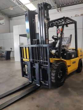 Empilhadeira HANGCHA AG30, Diesel, Torre triplex 