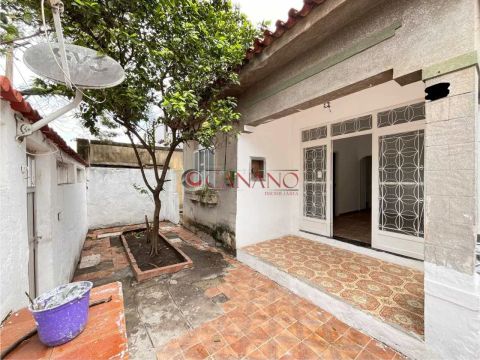 Vendo Casa Frente de rua Linear 4 Quartos Engenho Novo Rua Bolívia