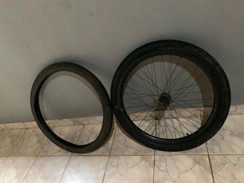 Pneu de bicicleta aro 26