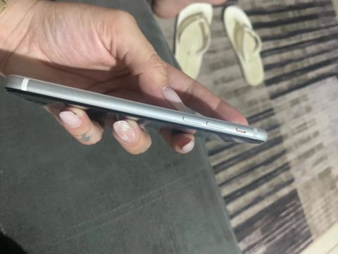 iPhone SE 