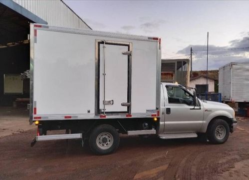 bau termico 4.00 mts novo sob encomenda 