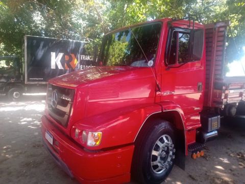 Caminhão Mercedes Benz 2324 - Ano 2016
