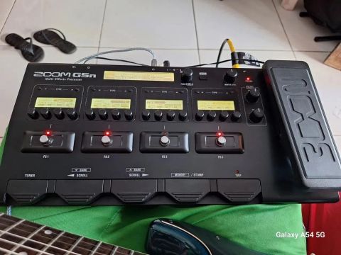 Pedaleira Zoom G5N