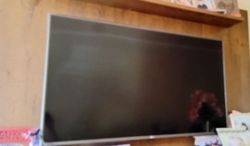 Vende-se TV 4K -  50 polegadas 120hz
