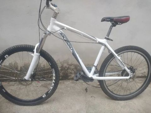 Duas bicicletas 