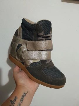 Tênis cano alto Wedge Feminino COURO camurça! Numero:36