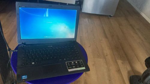 Notebook CCE Core I5 com defeitos.