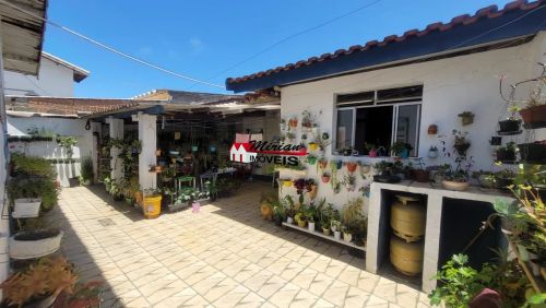 Oportunidade casa a venda em bairro nobre de Peruíbe perto da praia