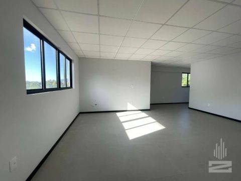 Excelente Sala para alugar PROXIMO AO CENTRO DA CIDADE, 49 m² por R$ 2.970/mês - Ponta Agu