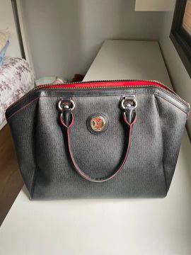 Bolsa Victor Hugo original bem conservada
