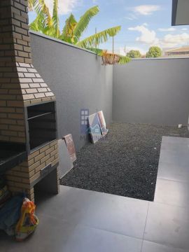 Casa NOVA a venda com 3 quartos sendo 1 suíte, e suíte em Sarandi PR, Jardim Rio de Janeir