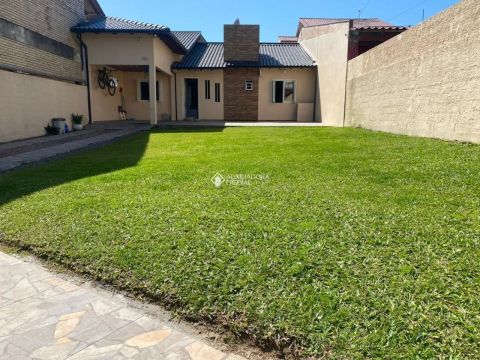 Casa no bairro Colina