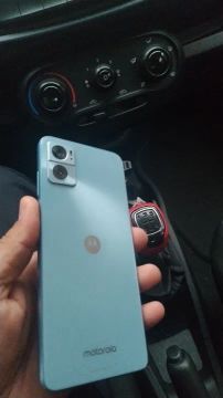 Motorola Moto e 22 128 giga 6 meses de uso 450,00 pra sair logo