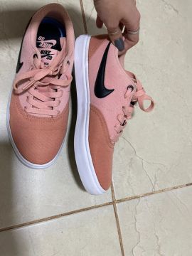 Tênis Nike SB Rosa Tam 35