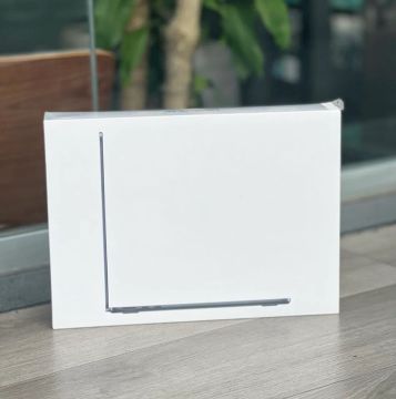 MacBook Air M3 13.6 2024 16GB/ 512SSD