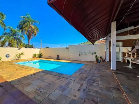 Vendo casa 4 quartos terreno 700 metros jd eulina