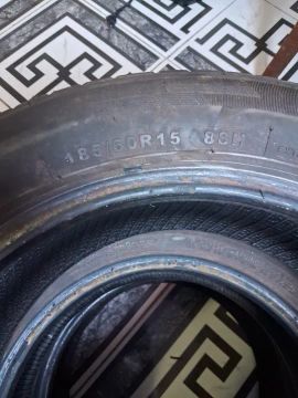 Pneu 185/60R15 88H