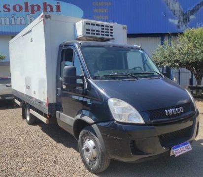 Iveco Daily 55c17/19 Com Bau Termico