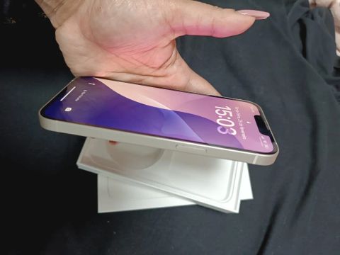 iPhone 13