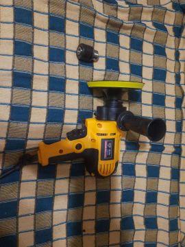 Furadeira/Parafusadeira 12V com Acessórios