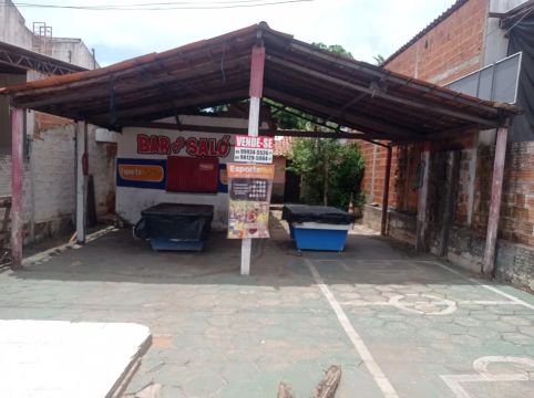 Grande Terreno na BR 135 com Casa Construída - Preço Negociável!