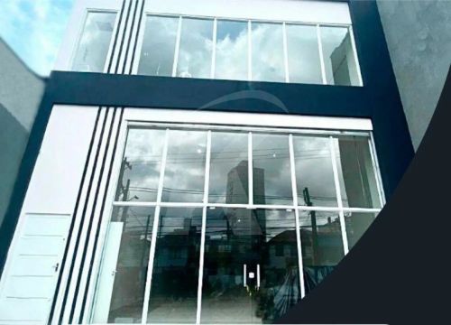 Loja comercial 486 m²