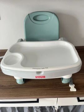 Cadeirinha de alimentação Fisher-Price com bandeja removível