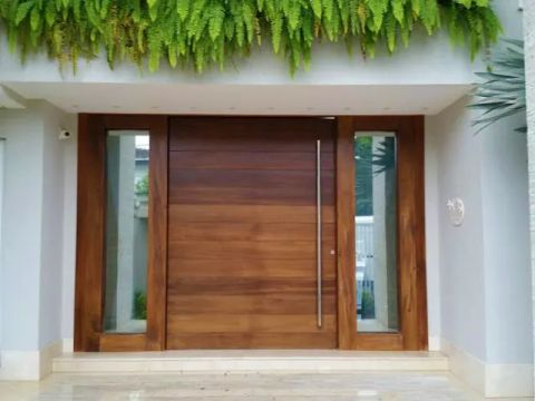 Escolhendo a Porta de entrada para sua casa ?  Fale com a Phanda