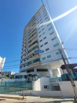 Apartamento no Tirol Excelente localização.