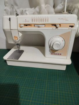 Máquina de Costura - Singer